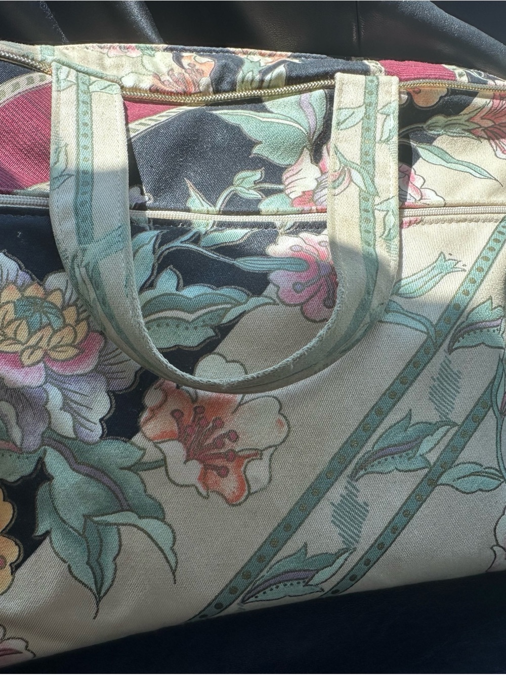 Vintage Paris Floral Cosmetic / Travel Bag